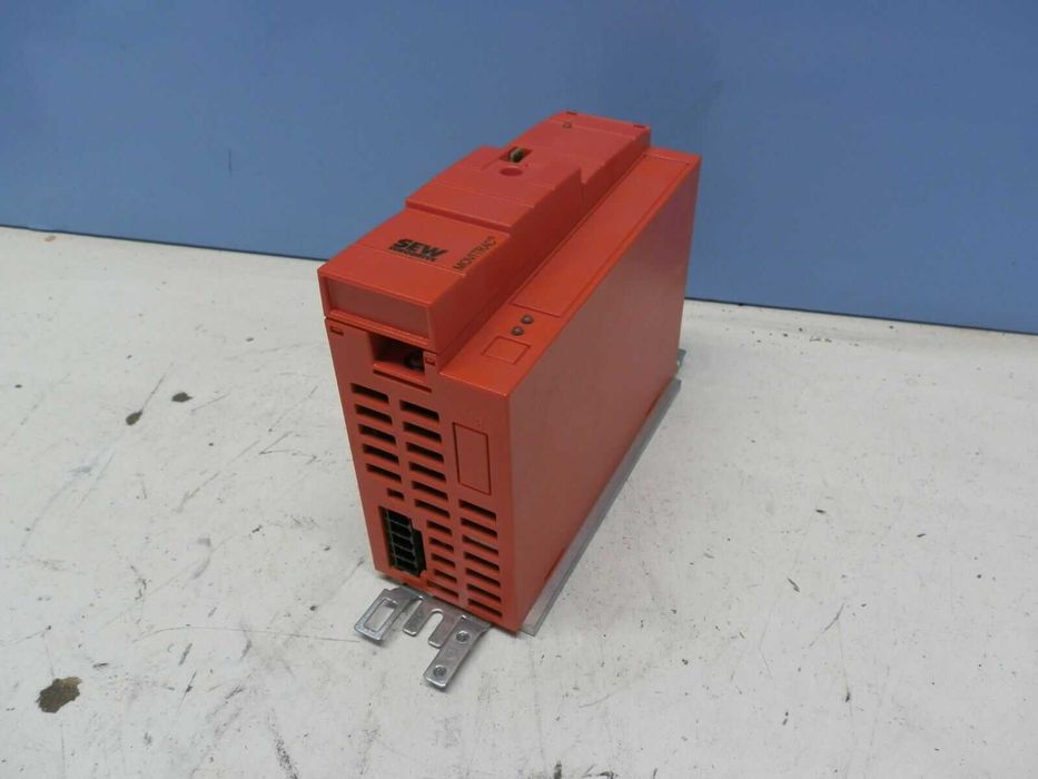 Перетворювач частоти sew eurodrive MC07 MC07B0008-2B1-4-00