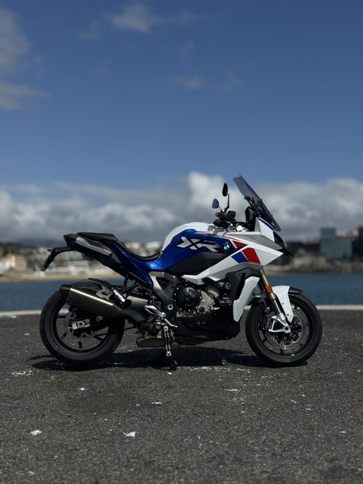 BMW S1000xr.