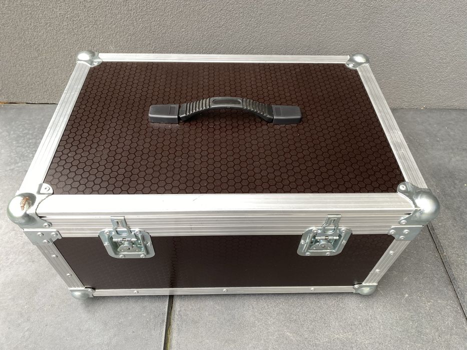 Skrzynia , case na suchy lód , ciezki dym