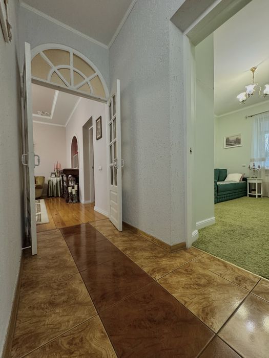 Вишукана СТАЛІНКА в ЦЕНТРі міста, 4 кімнати, 96м2, ремонт  VS