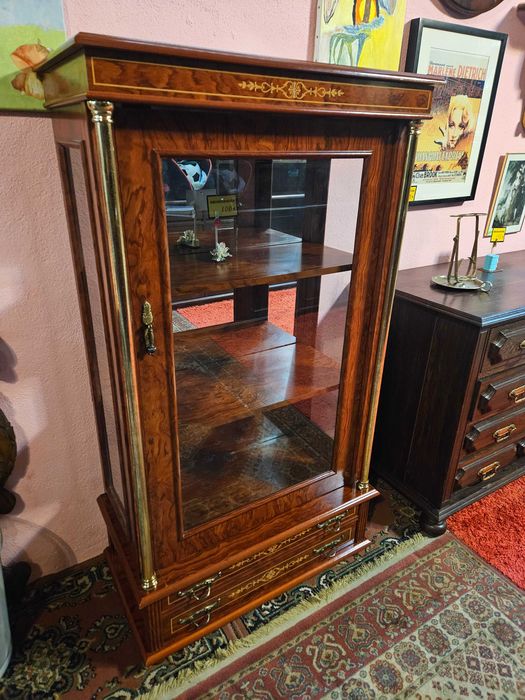 Cristaleira - Algumas marcas de uso