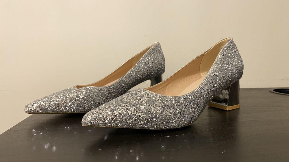 nowe czółenka srebrne