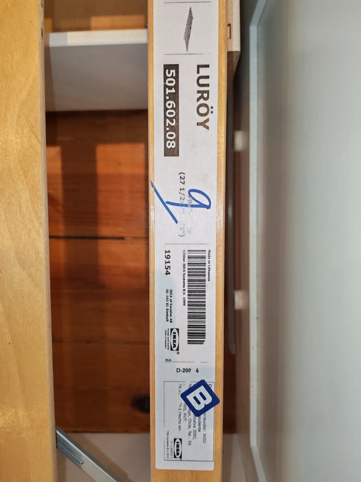 Cama 140x200, com arrumação, ikea