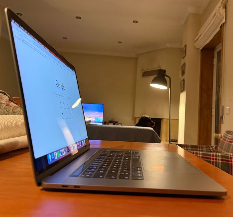 Macbook Pro Touch Bar 15 2017 Core I7