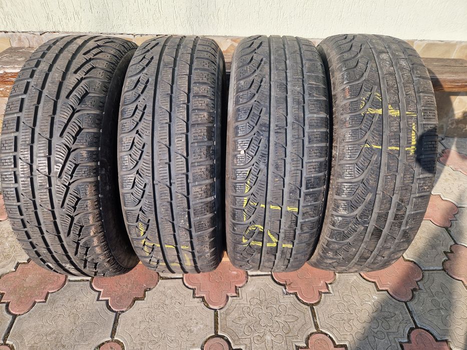 215/60/R17 96H Pirelli Sotto Zero Winter 210 serie 2
