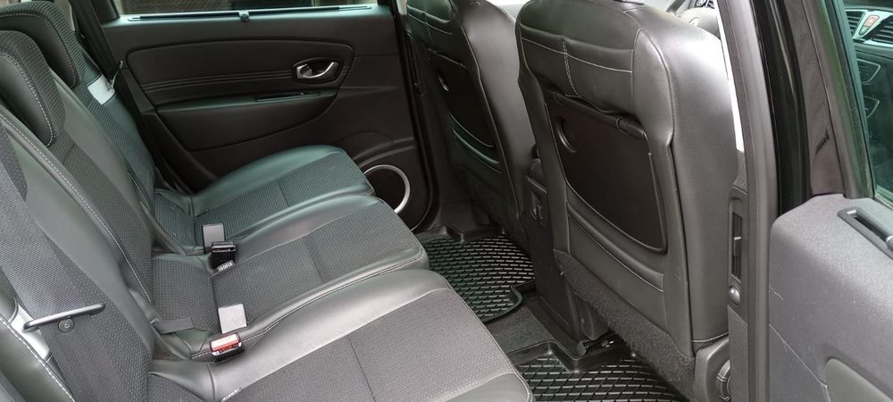 Renault Grand Scenic 7-osobowy, silnik Nissan, stan bdb