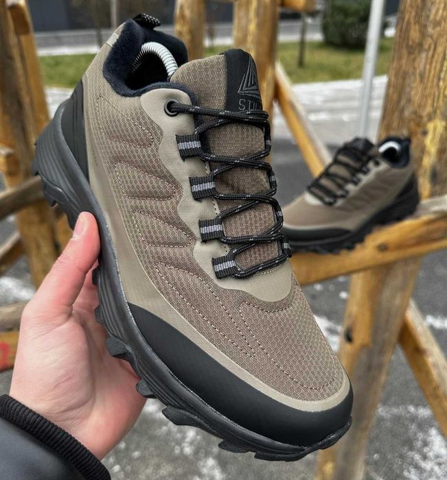 Мужские Зимние Кроссовки на Меху цвет Хаки Высокие Ботинки