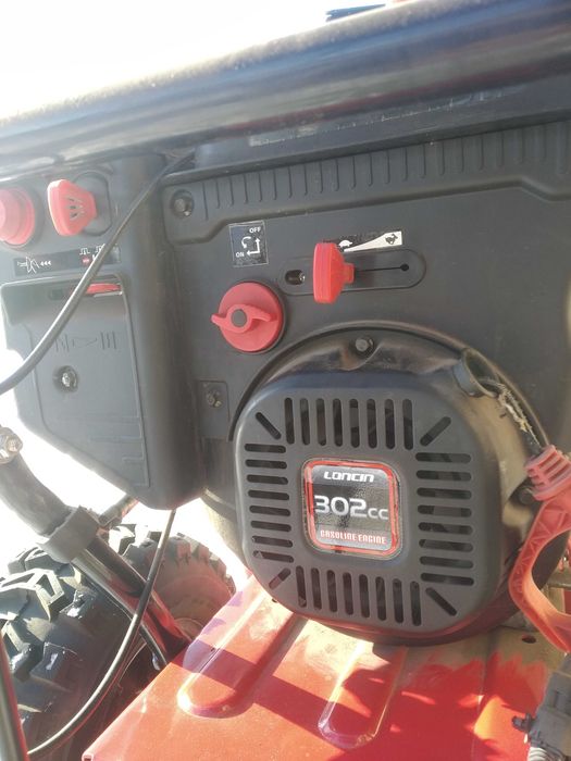 Odśnieżarka spalinowa z  napędem 6 km i 10 km. WYSYŁKA