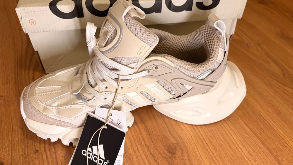 np”moda Adidas 38,5