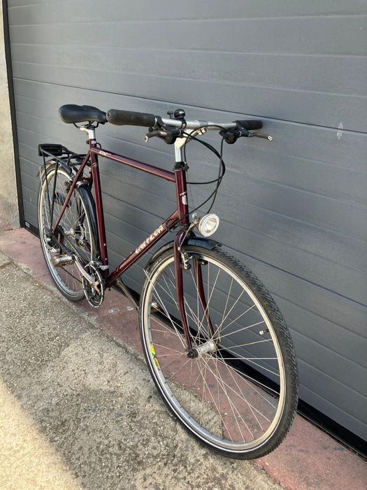 Bicicleta trekking univega roda 700