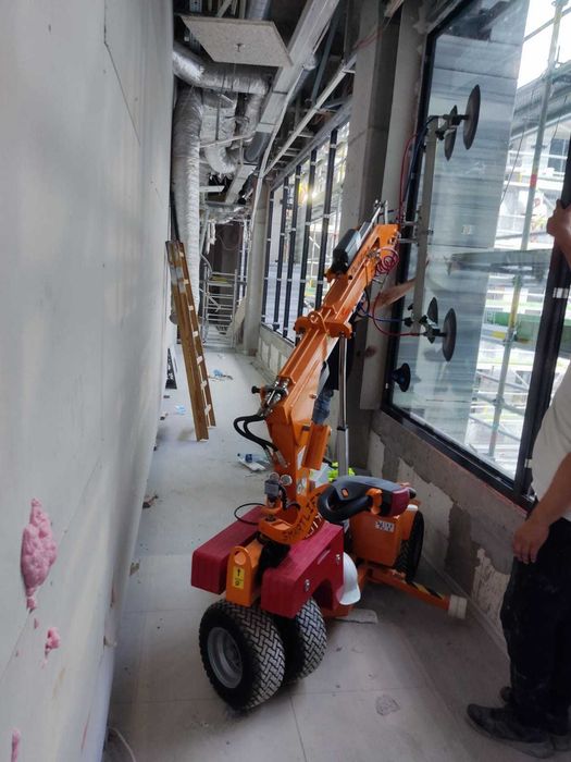 Wynajem Mini żuraw i Manipulator do szklenia