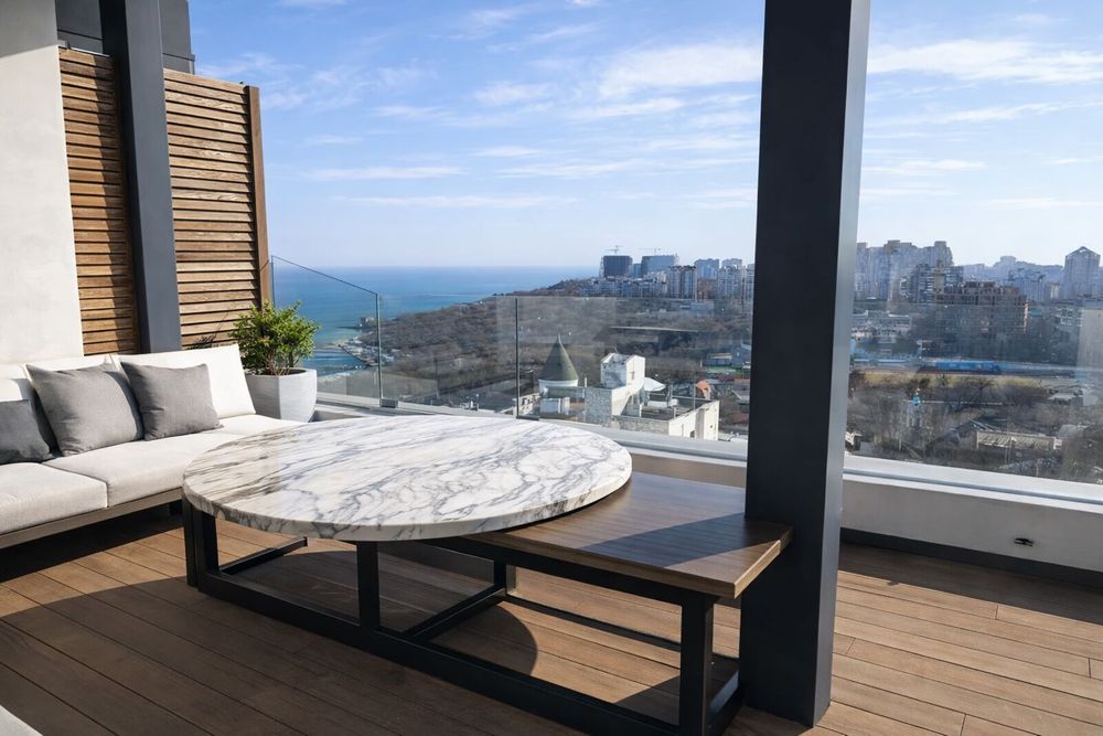 Эксклюзивный пентхаус в клубном доме  на Французском бульваре