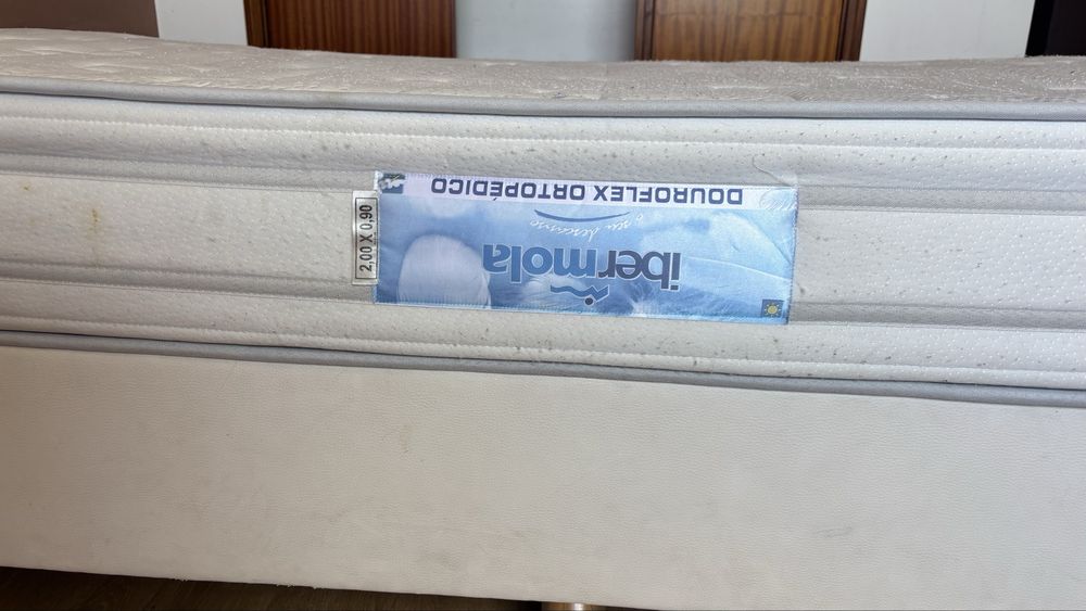 Estrado e Colchão cama de solteiro