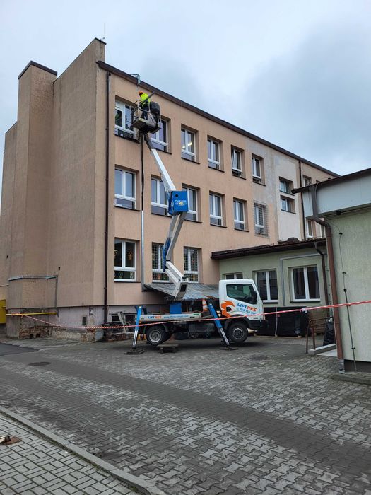 Zwyżka podnośnik koszowy 20m wynajem podnośnika - 7 dni/24 h