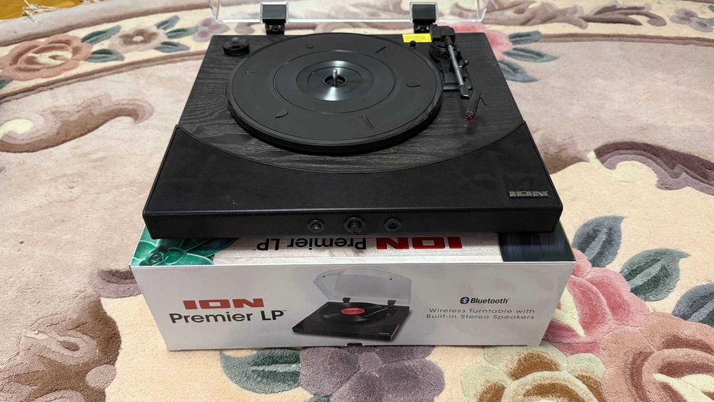 Вініловий програвач ION Premier LP (Bluetooth, вбудовані колонки) з коробкою