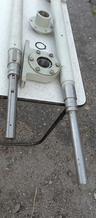 Для тих, хто сам щось виготовляє. Вали та опори для них.