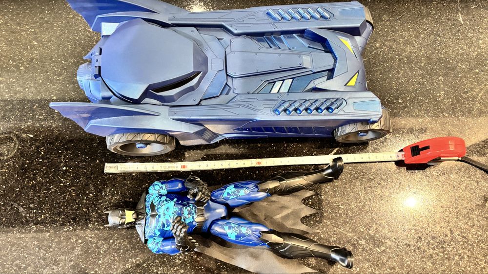 Batman auto 38 cm i figurka duże jak nowe