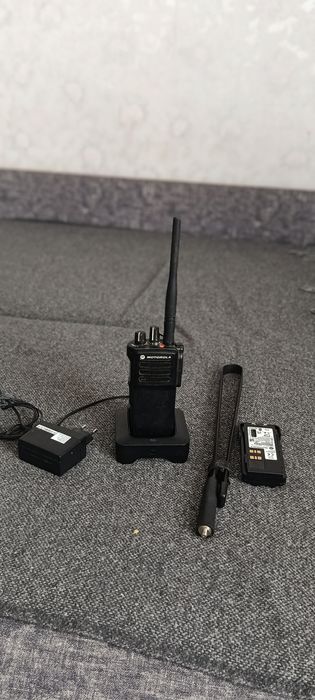 Рація Motorola DP4400E