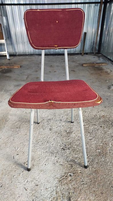 Krzesło z epoki PRL