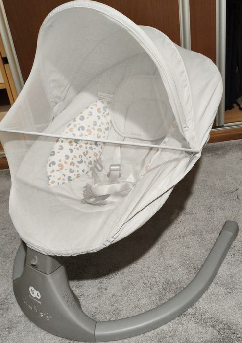 Baloiço-espreguiçadeira elétrico