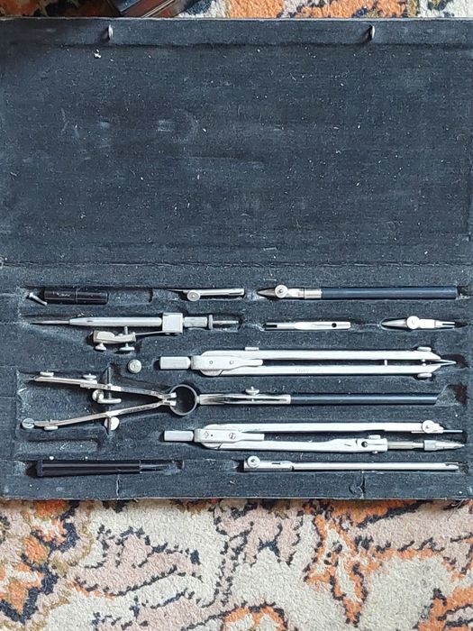 Готовальни НЧК 14 2 и У14 полные наборы