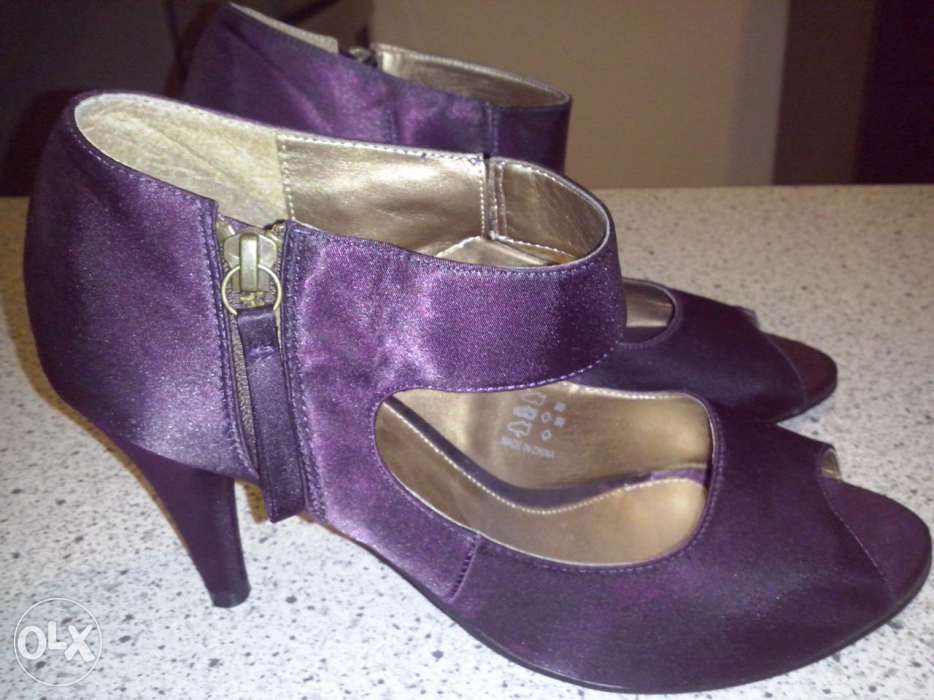 eleganckie buty na obcasie 41