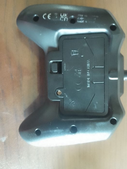 Радиоуправляемый пульт 2.4 chz