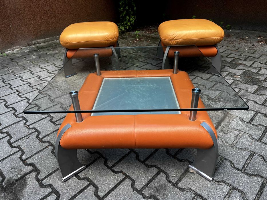 Stolik kawiarniany Kler + dwa x puf