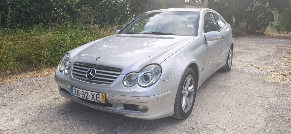 Mercedes-benz C220 Sportcoupe 2004 210.000 km reais Facelift