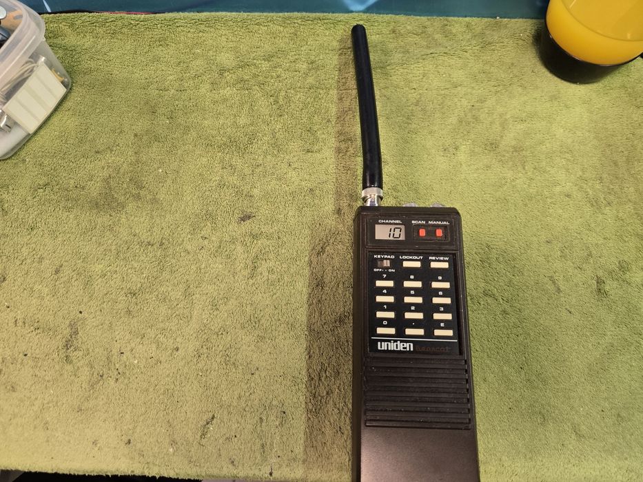UNIDEN UBC 50XL szerokopasmowy odbiornik, skaner częstotliwości.