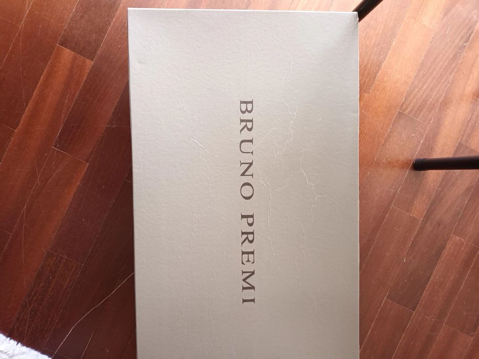 Botas de senhora em pele tam 36