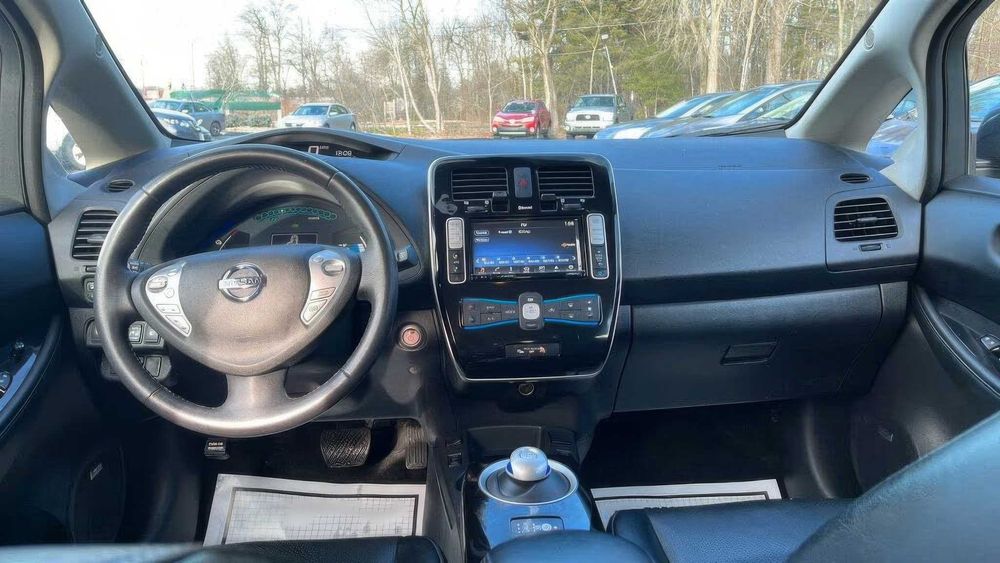 Nissan Leaf      2016