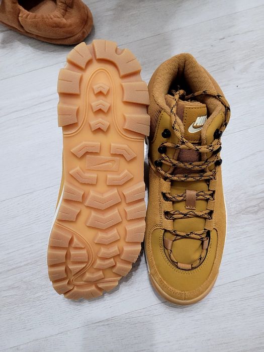 Кроссовки NIKE CITY CLASSIC нові original