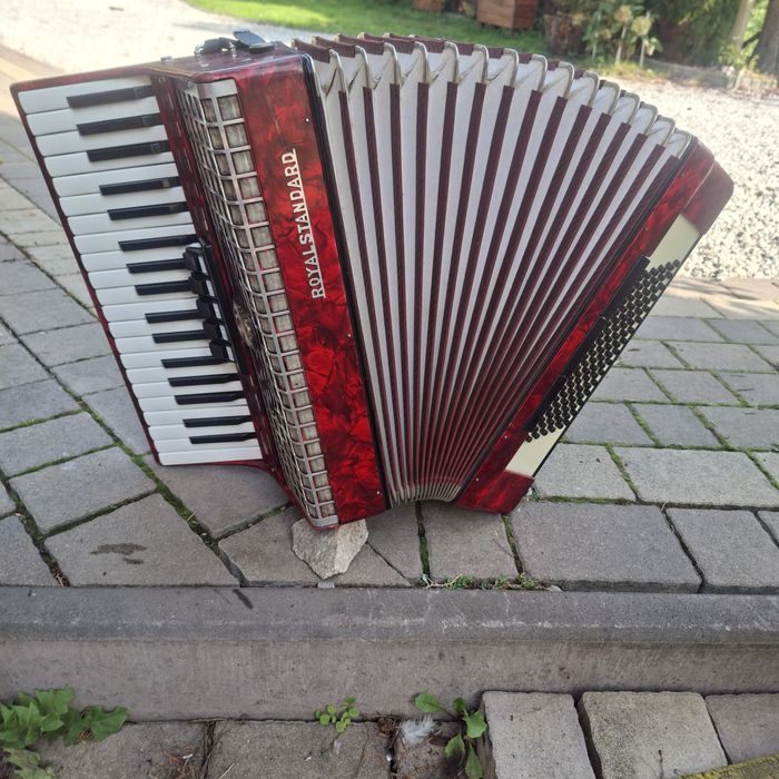 Sprzedam akordeon 96 basów