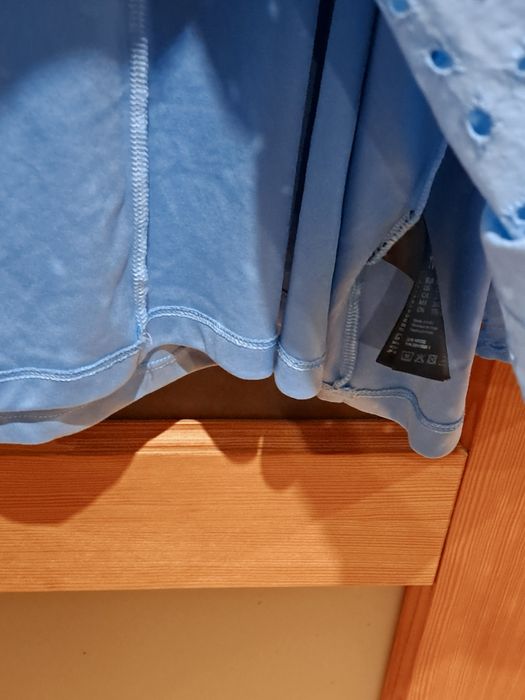 błękitna sukienka H&M 52 54 haft angielski