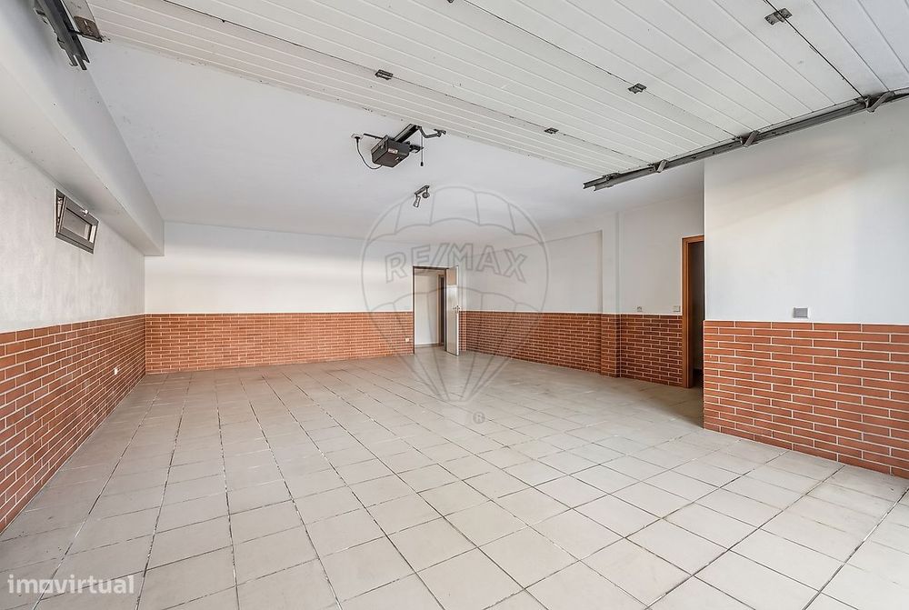 Moradia Gaveto T3 com piscina em Palmeira, Braga!