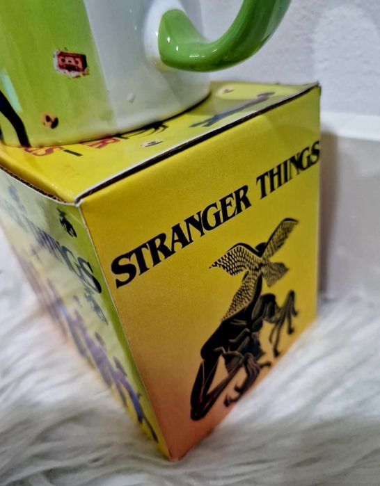 Stranger Things Caneca