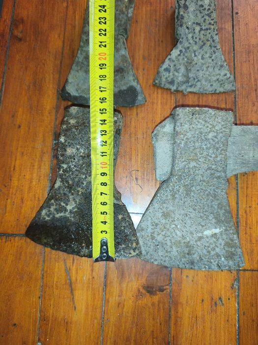 Сокира давня.  .