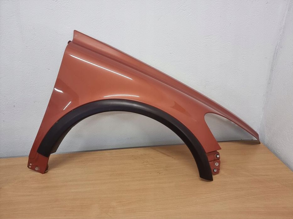 Błotnik prawy przód volvo C30 lift 10-12 miedziany