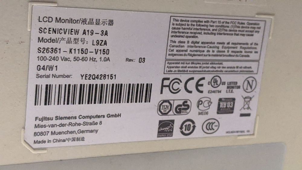 Монітор Fujitsu Siemens