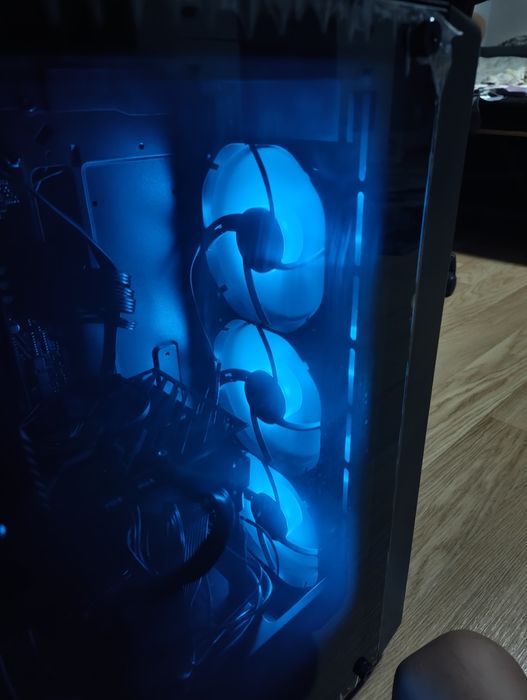 Ryzen 7 5700X | RX 6800 | 32GB RAM DDR4 | Komputer gamingowy