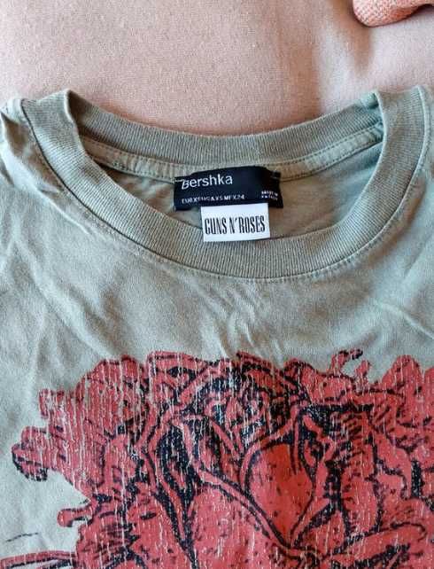 Camisola Vintage Gun e Roses da Bershka XS