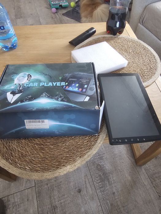 Ekran multimedialna do auta