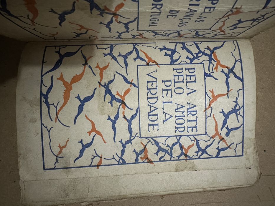 Livro de leitura antigo