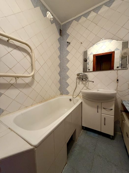 Оренда 3к квартири, Виставка