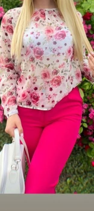 Одяг жіночий розмір М