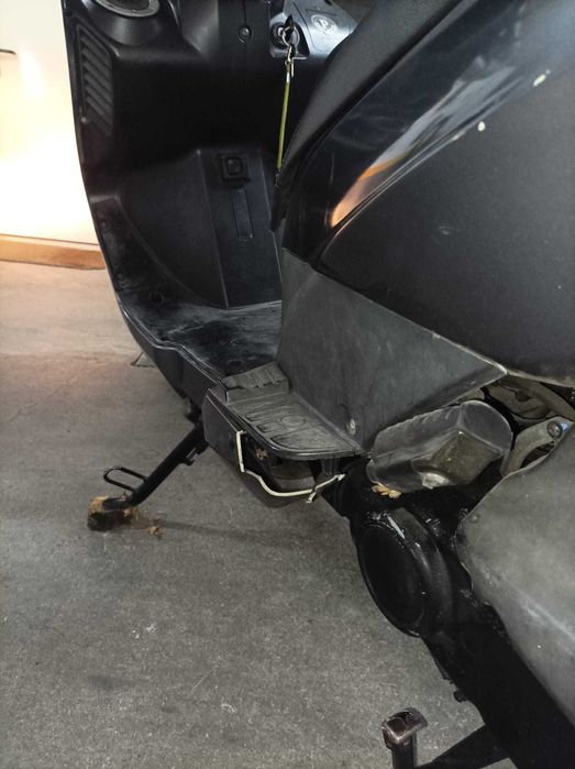 Vendo Scooter Daelim S2 125cc ou troco por carro com caixa automática