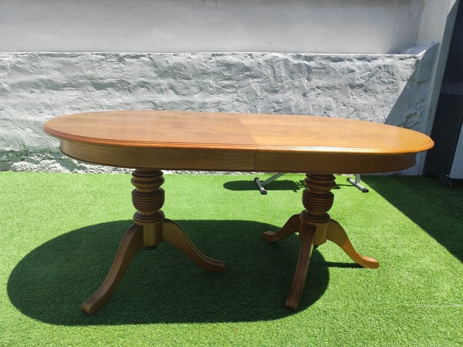 OFERTA - MESA de madeira maciça que estende