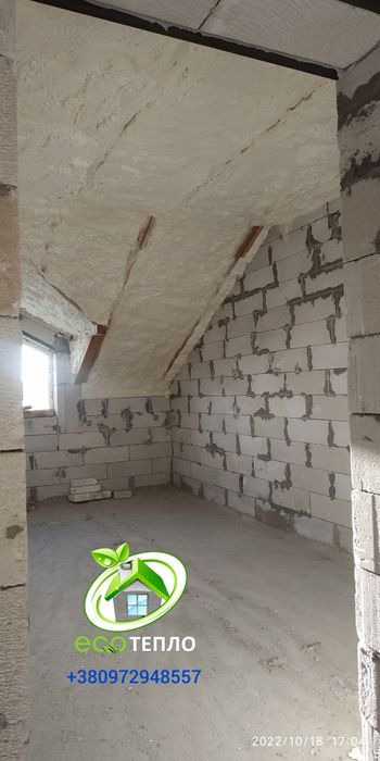 Утеплення Піною Пінополіуретаном Мансард Дах Ангар Склад Перекритя ППУ