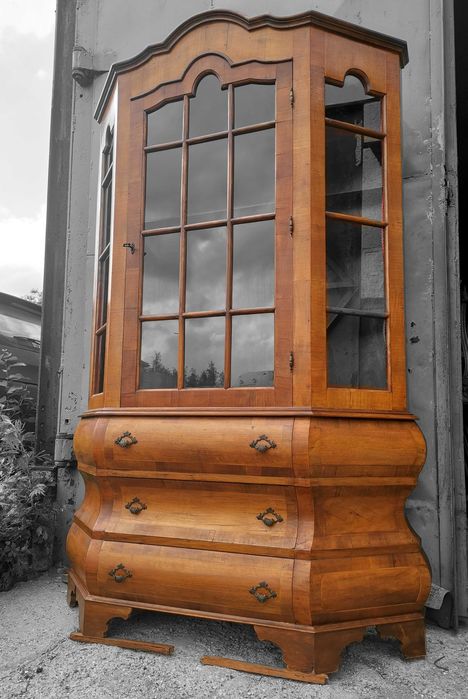 * Witryna, brzuchatka neobarokowa* transport